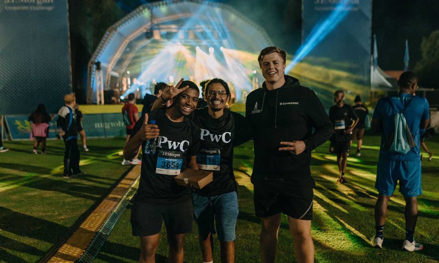 J.P. Morgan Corporate Challenge Johannesburg: crowd at the evening start