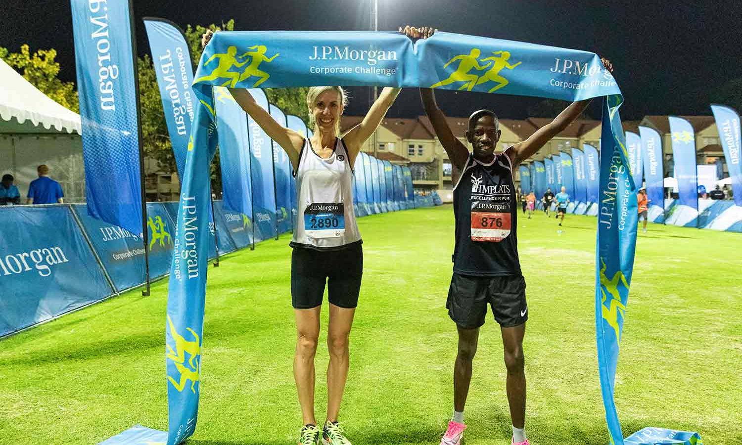 J.P. Morgan Corporate Challenge Johannesburg: winner crossing the finish line